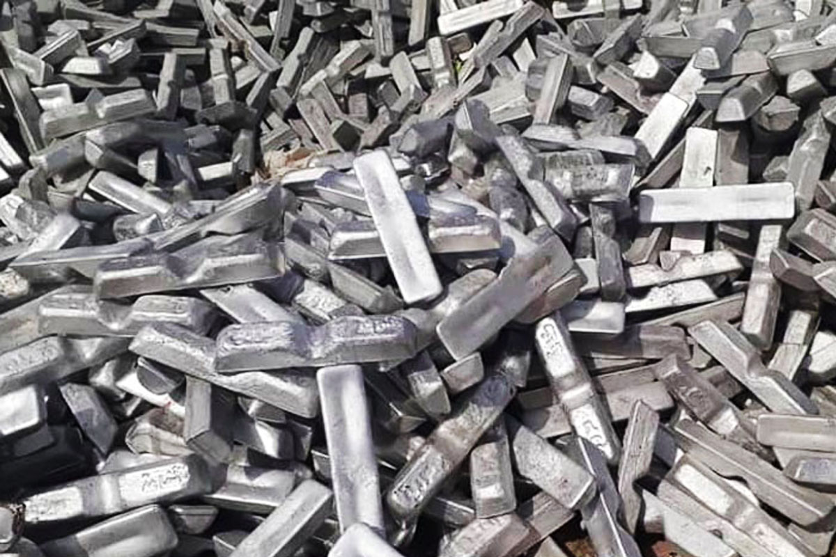 Aluminium ingots